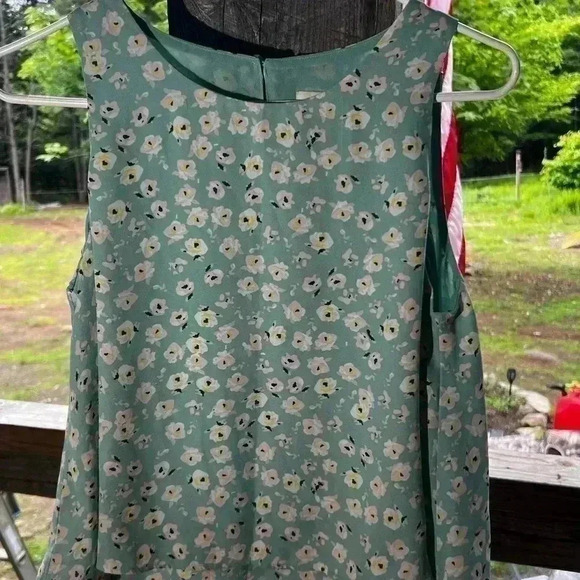 Cute Layered A-Line Mint Green Loft Top In Petite Med. Pastel Floral Sleeveless - Picture 5 of 6